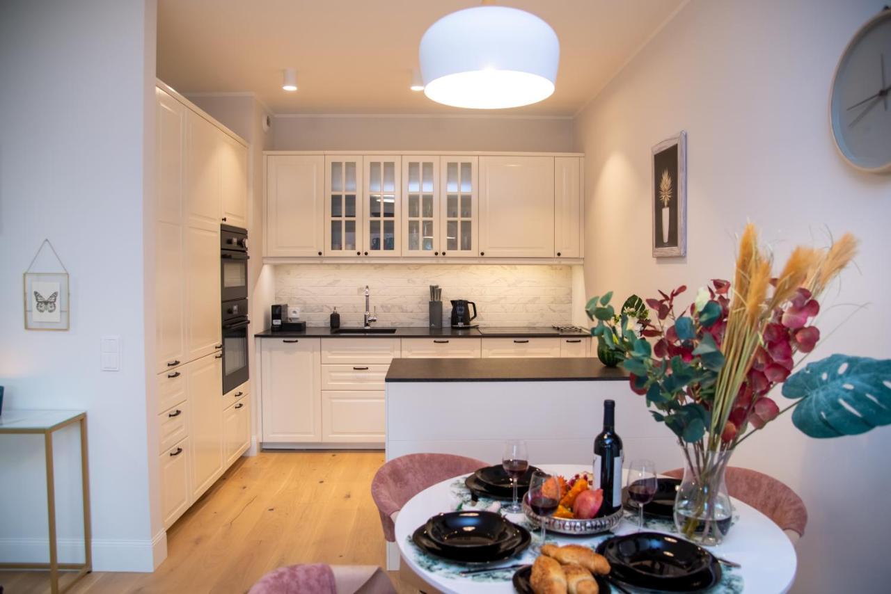 Maya'S Flats & Resorts - River View Gdansk Exterior foto