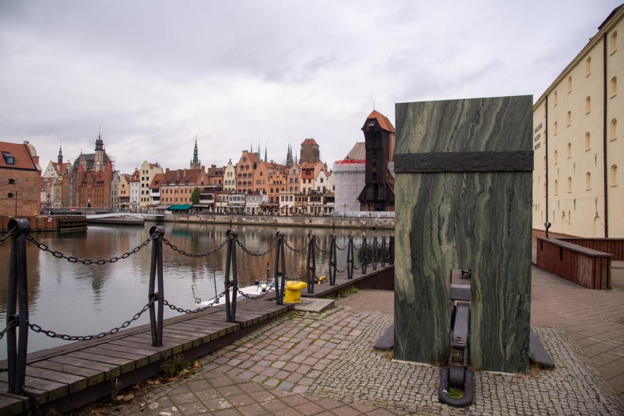 Maya'S Flats & Resorts - River View Gdansk Exterior foto